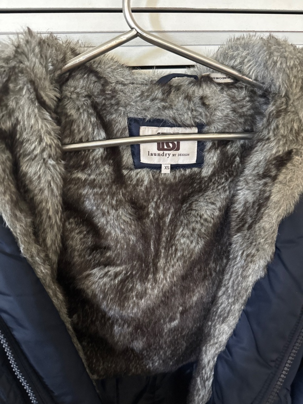 Coat - Picture 2 of 4